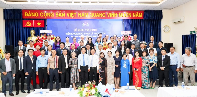 Ra mắt Viện Khoa học Pháp lý trọng tài