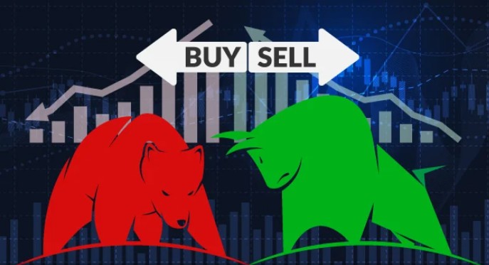 Thị trường chứng khoán ngày 27/8: VN Index tăng hơn 10 điểm nhưng sắc đỏ lấn át bảng điện tử