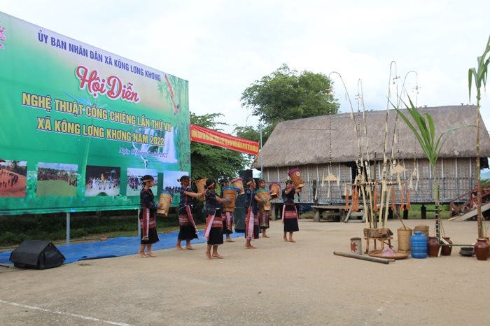 Du lịch văn hóa cộng đồng ở làng Mơ Hra – Đáp