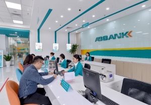 Lợi nhuận tại ABBank giảm sau soát xét, lãi dự thu có xu hướng tăng