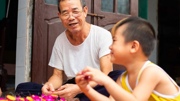 Trống bỏi - Món đồ chơi Trung thu đang đi vào quá vãng...