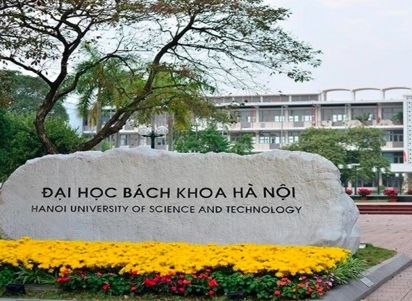 Đại học Bách khoa Hà Nội: Ban lãnh đạo sẽ dứt khoát xử lý đến cùng và công khai sự việc sinh viên ăn cơm không đảm bảo chất lượng