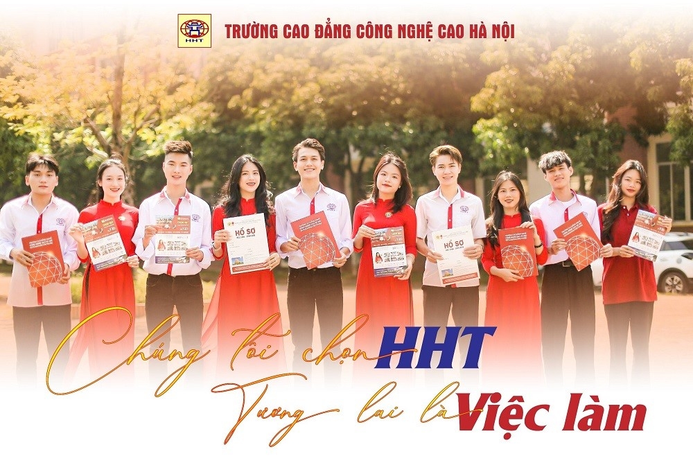 Vì sao một gia đình tại Hà Nội lựa chọn HHT cho 16 người con và cháu?