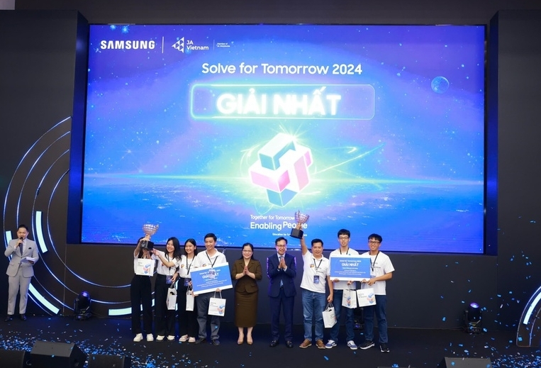 Trao giải cuộc thi Solve for Tomorrow 2024