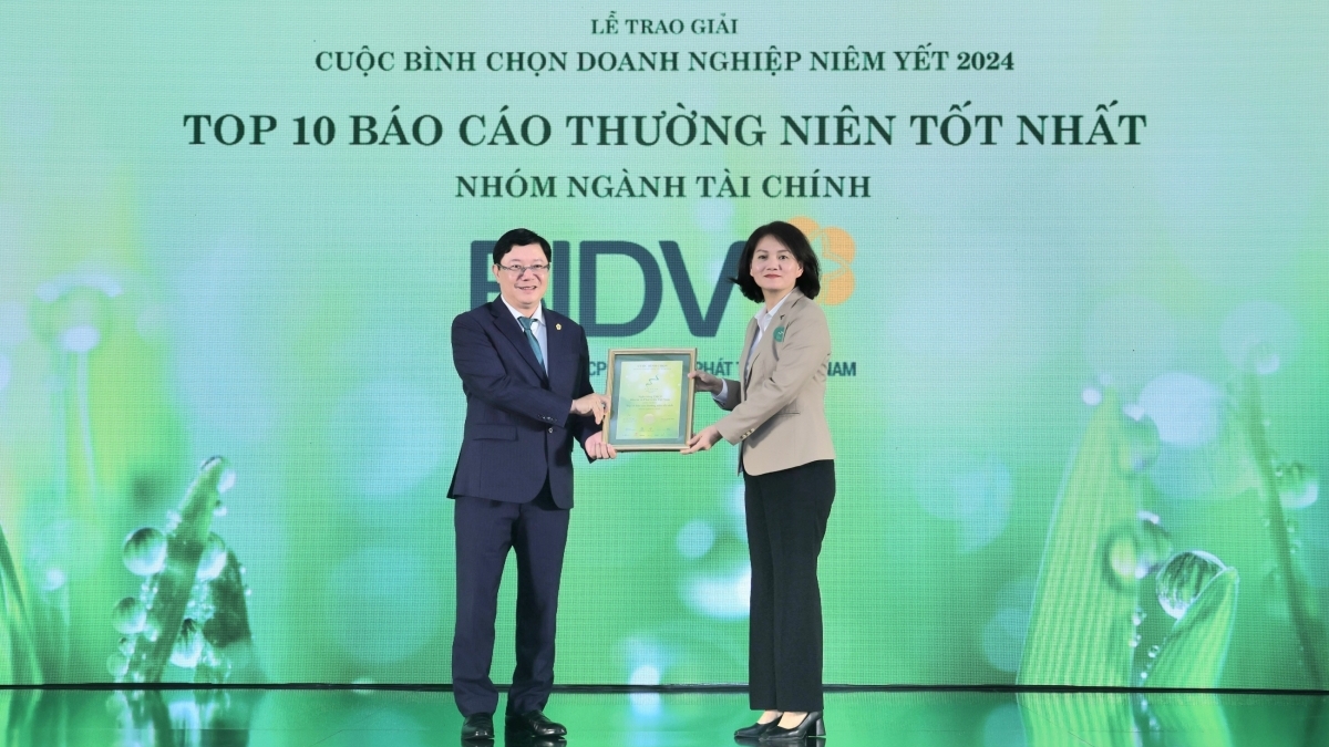 BIDV năm thứ 2 liên tiếp nhận giải thưởng “Top 10 Báo cáo thường niên tốt nhất – Nhóm ngành tài chính”