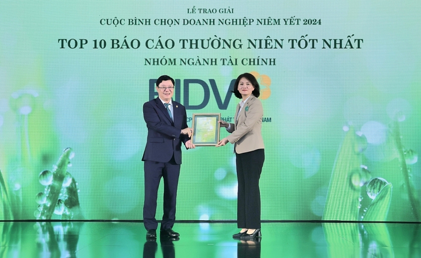 BIDV năm thứ 2 liên tiếp nhận giải thưởng “Top 10 Báo cáo thường niên tốt nhất – Nhóm ngành tài chính”