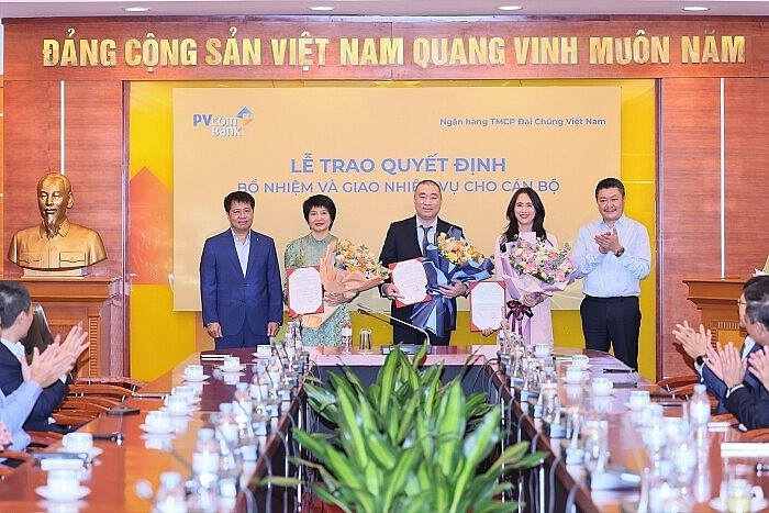 Cuối năm, nhân sự cấp cao ngành ngân hàng tiếp tục biến động