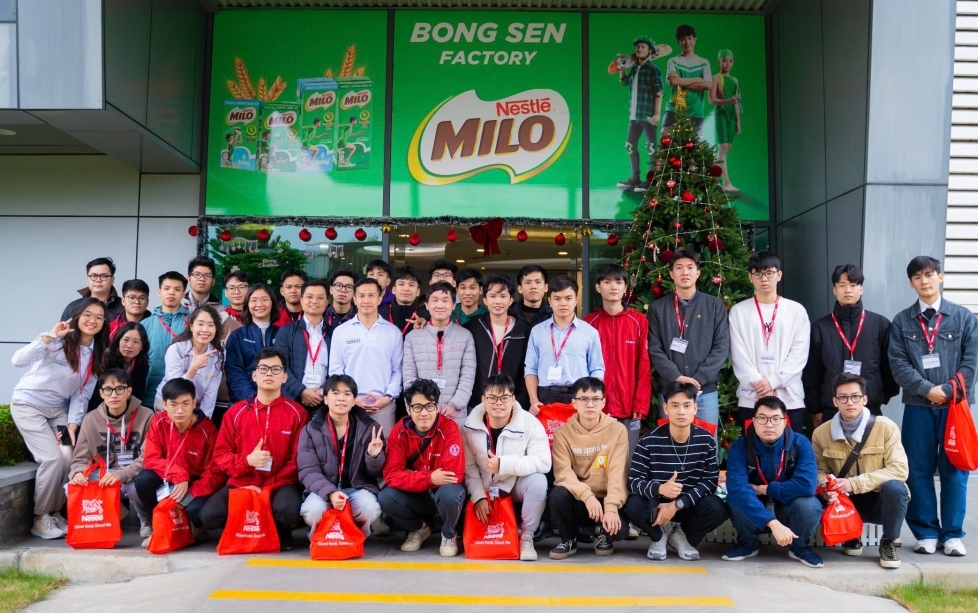 Cơ hội cho sinh viên sau những chương trình Factory Tour