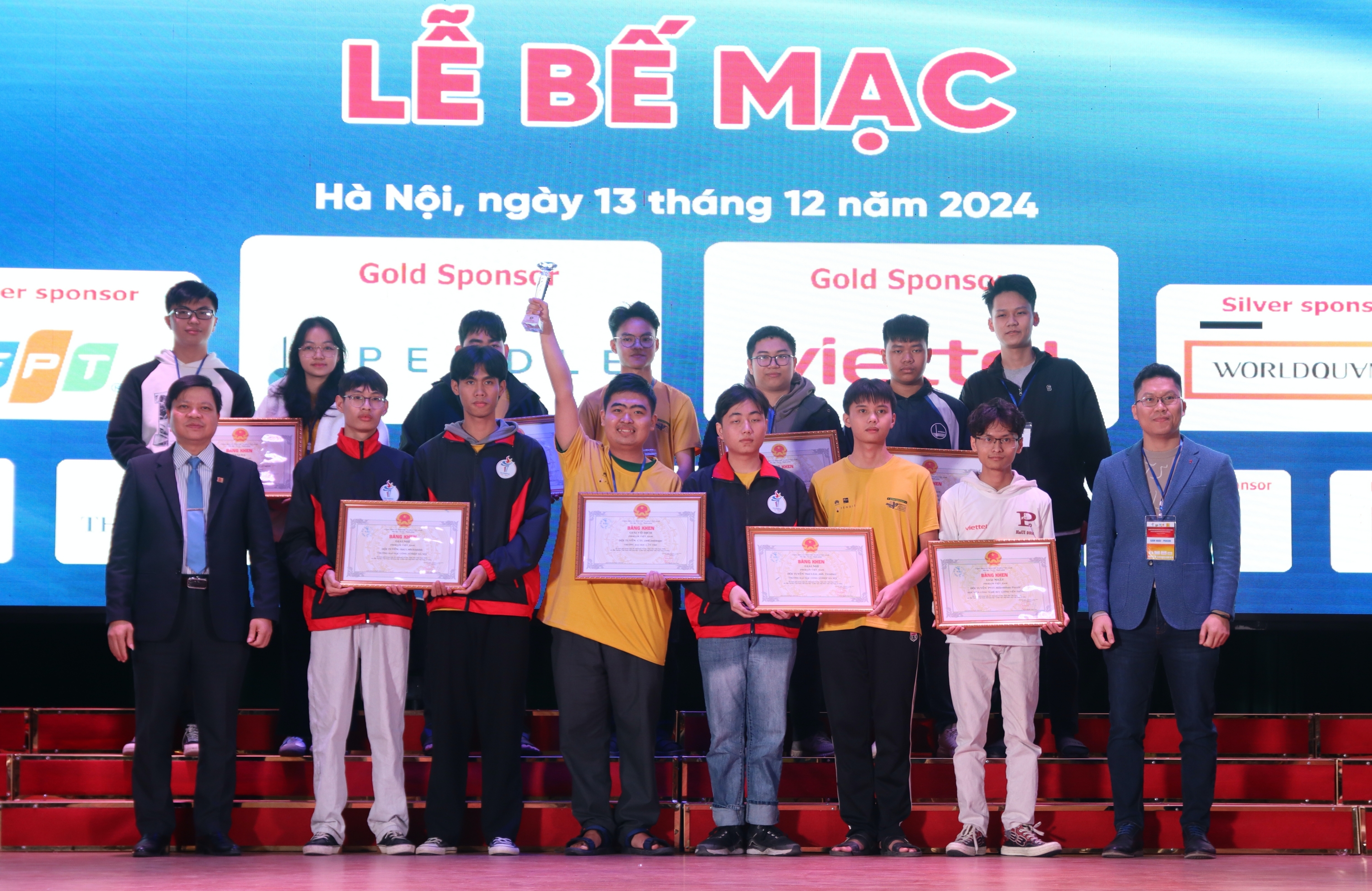 OLP’24 - Procon - ICPC Asia Hanoi: Việt Nam giành 2 Huy chương Vàng tại ICPC Asia Hanoi 2024