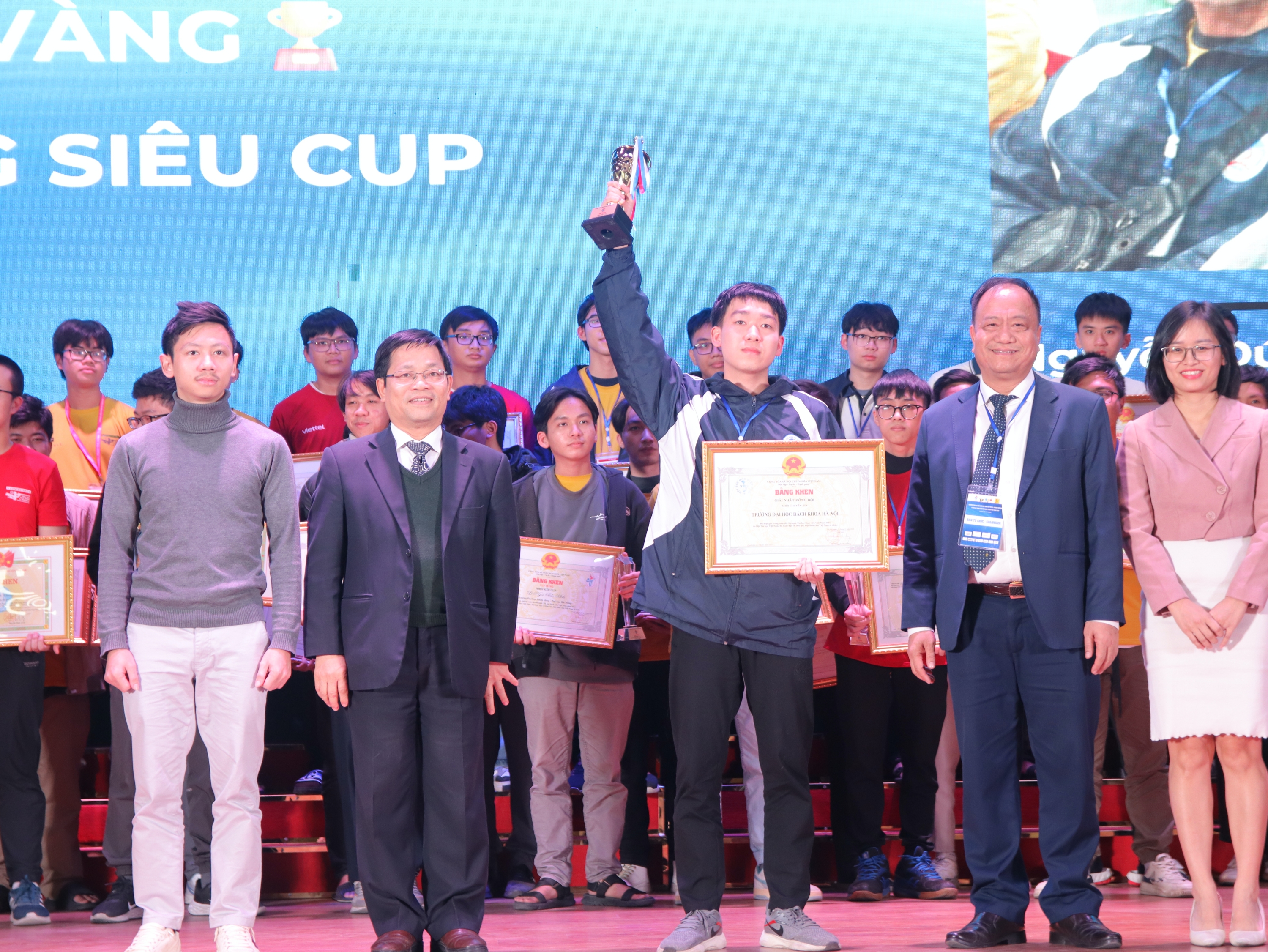 OLP’24 - Procon - ICPC Asia Hanoi: Việt Nam giành 2 Huy chương Vàng tại ICPC Asia Hanoi 2024