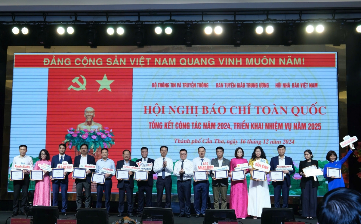 28 cơ quan báo chí chuyển đổi số đạt mức Xuất sắc năm 2024