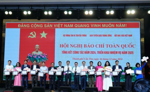 28 cơ quan báo chí chuyển đổi số đạt mức Xuất sắc năm 2024