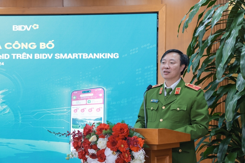 BIDV triển khai dịch vụ xác thực khách hàng điện tử qua VNeID  trên SmartBanking