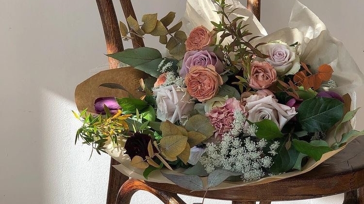 Tử vi vòng quay công nghệ ngày 10/12/2025: Tuổi Thân điềm xui rủi, tuổi Dần kế hoạch hiệu quả