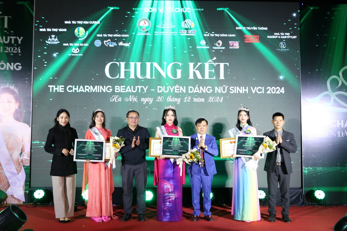 Cuộc thi Duyên dáng nữ sinh VCI 2024 tìm ra chủ nhân xứng đáng cho chiếc vương miện