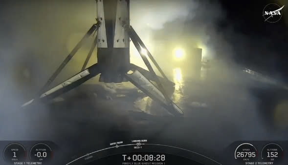 Tên lửa Falcon 9 chở hai tàu đổ bộ Mặt Trăng