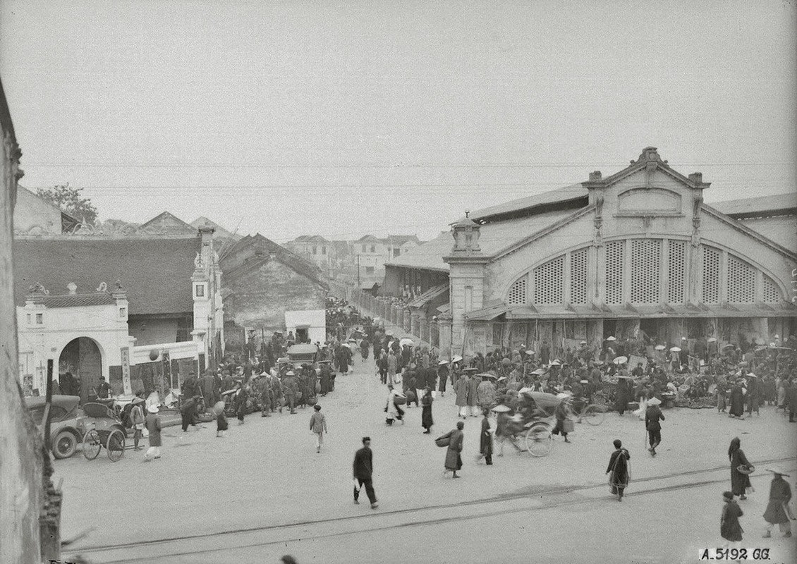 Theo mẹ đi chợ Đồng Xuân