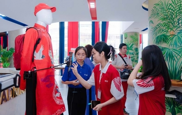 VDBC hợp tác với HIU trong lĩnh vực Robotics Edutech
