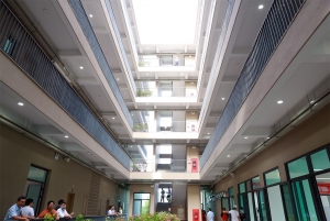 Nhiều đại học đồng loạt mở rộng quy mô