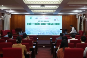 Khai mạc báo cáo khoa học trong khuôn khổ Hội thảo Khoa học Phát triển giao thông xanh