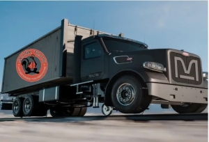 Xe tải tự hành đầu tiên trên thế giới chạy trên đường ray sắp ra mắt tại California
