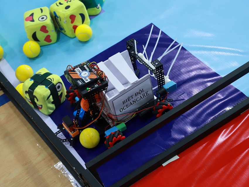 Sôi nổi Cuộc thi Robotics quận Ba Đình (Hà Nội) với chủ đề “Bảo vệ môi trường biển”
