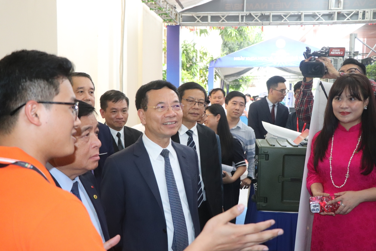 Đất nước bước vào kỷ nguyên khoa học, công nghệ, đổi mới sáng tạo và chuyển đổi số