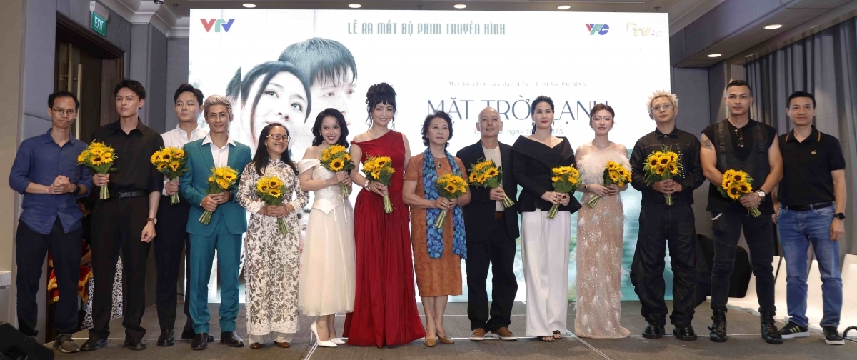 “Mặt trời lạnh”: Câu chuyện về hành trình của những người trẻ đi tìm giá trị của riêng mình