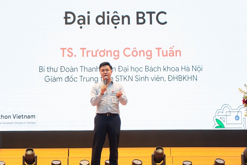 Chung kết GDGoC Hackathon Vietnam 2025: Tôn vinh giải pháp AI có trách nhiệm của thế hệ trẻ