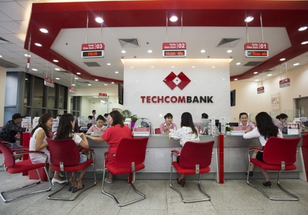 Lãi suất ngân hàng tuần mới tháng 5/2025: Tự sinh lãi đến 4,4% khi lưu tiền trong tài khoản Techcombank