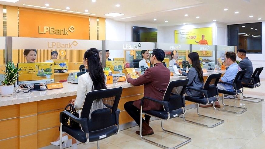 Lãi suất ngân hàng tuần mới tháng 5/2025: Tự sinh lãi đến 4,4% khi lưu tiền trong tài khoản Techcombank