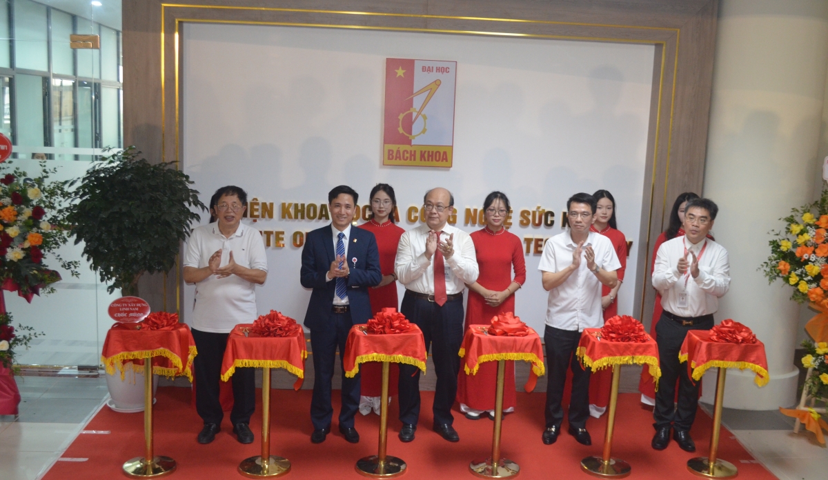 Chào mừng tháng Khoa học và công nghệ, HUST long trọng tổ chức nhiều sự kiện