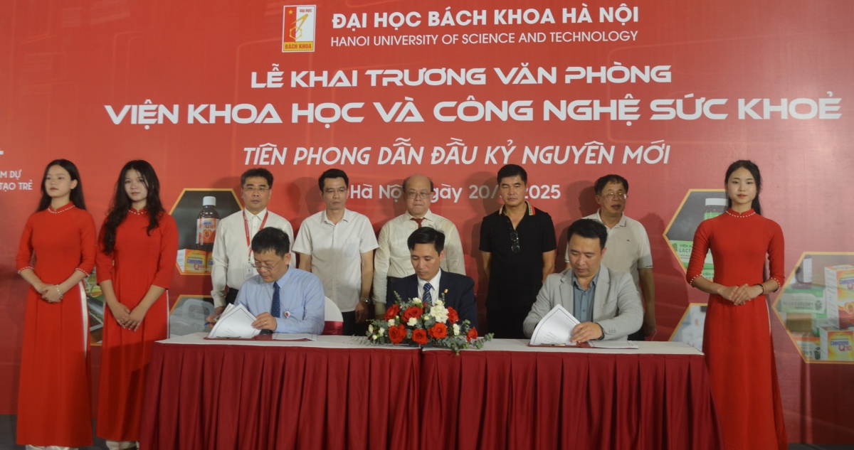 Chào mừng tháng Khoa học và công nghệ, HUST long trọng tổ chức nhiều sự kiện