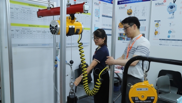 Cách mạng hóa dây chuyền sản xuất với pa lăng khí nén thông minh của KTech Việt Nam