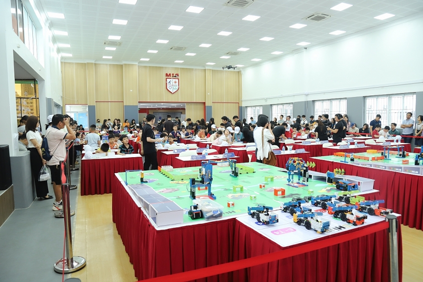 Chung kết STEAMCUP 2024 - 2025: Học sinh Hà Nội tranh tài mô phỏng cứu trợ thiên tai