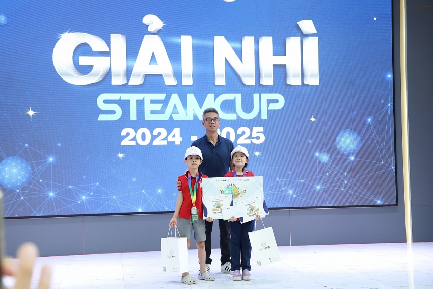 Chung kết STEAMCUP 2024 - 2025: Học sinh Hà Nội tranh tài mô phỏng cứu trợ thiên tai