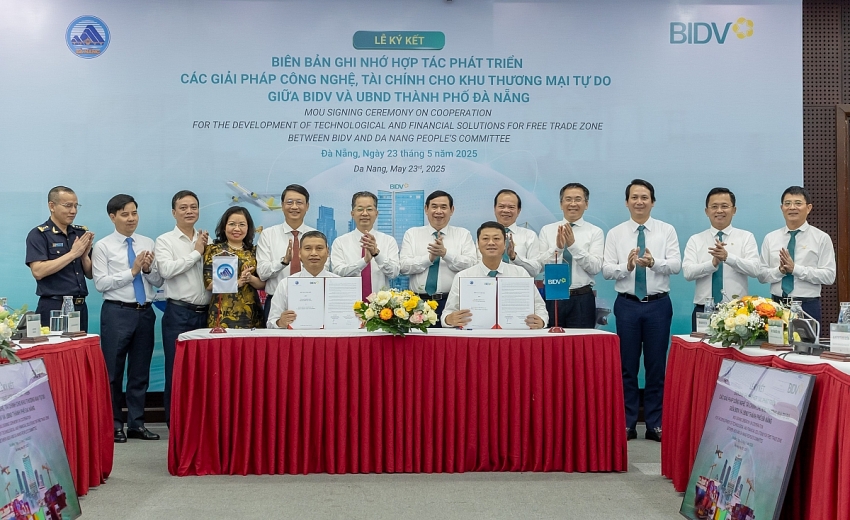 Hợp tác phát triển giải pháp công nghệ tài chính cho Khu thương mại tự do Đà Nẵng