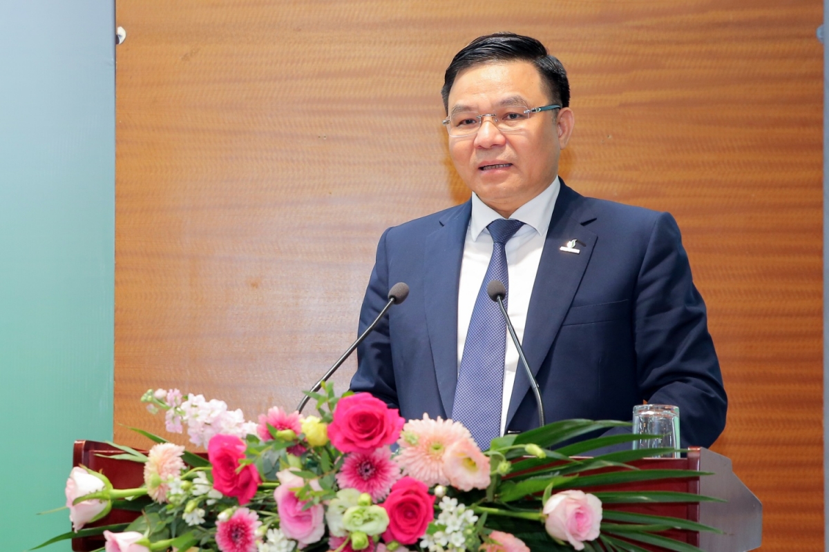 Chủ tịch HĐTV Petrovietnam Lê Mạnh Hùng khẳng định, việc hợp tác toàn diện giữa Petrovietnam và Tập đoàn Hòa Phát sẽ tạo ra một bước tiến chiến lược trong sự phát triển của hai tập đoàn