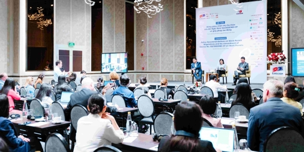 EuroCham yêu cầu bắt buộc về bằng cấp học thuật chính quy khi xin giấy phép lao động diện chuyên gia