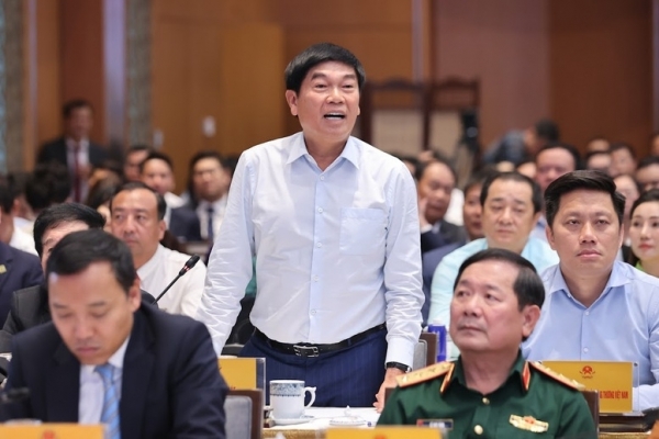 Đầu tư công phải là bệ đỡ cho sản xuất trong nước