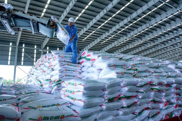 Khẳng định năng lực quản trị, PVCFC vào Top 5 doanh nghiệp niêm yết hàng đầu Việt Nam