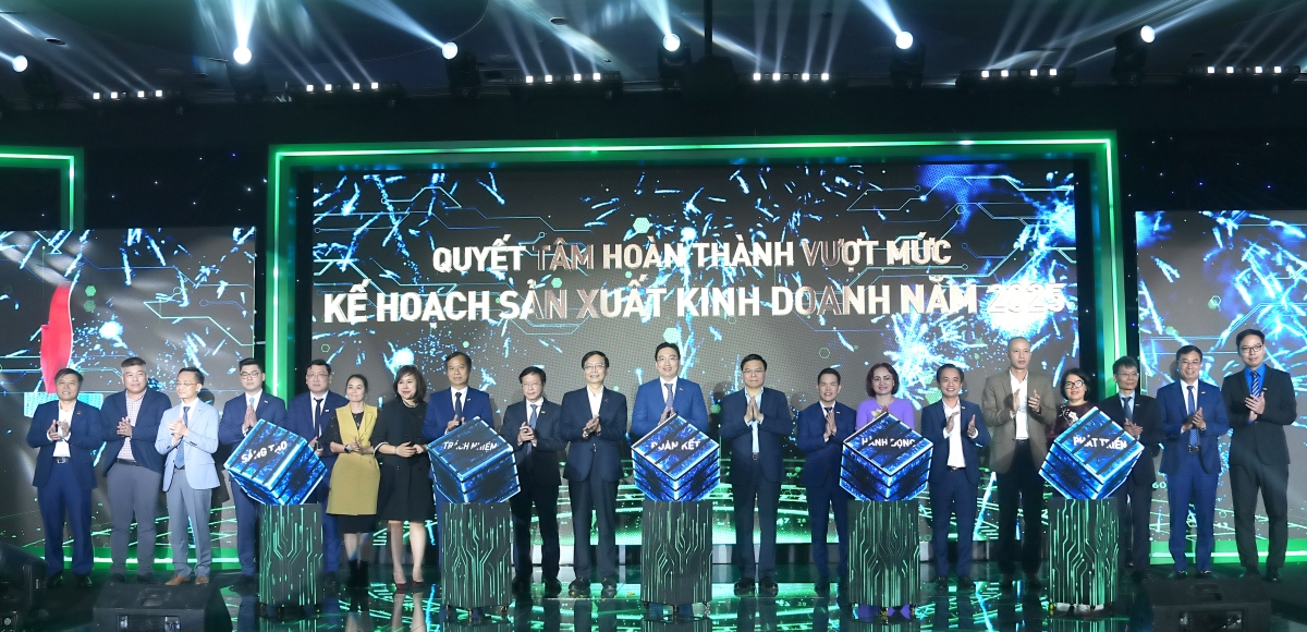 PV GAS bứt phá mạnh mẽ trong 