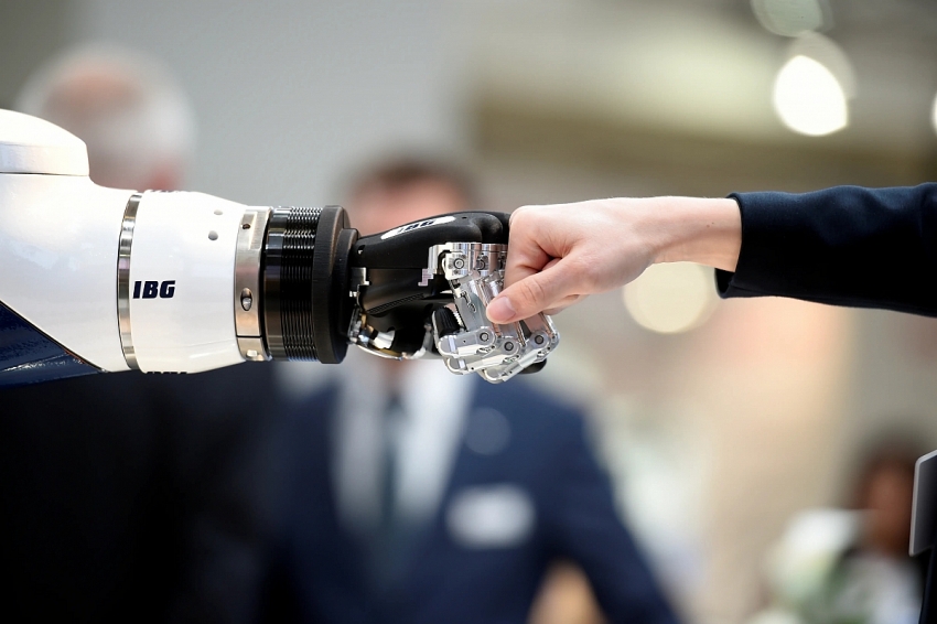 AI - Siêu trí tuệ hay chỉ là một công cụ thời đại?