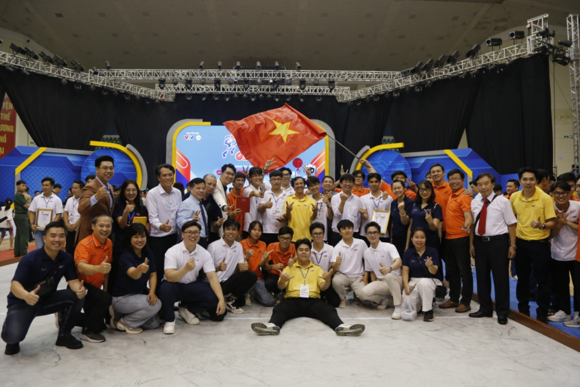 LH-UDS giành ngôi vô địch Robocon Việt Nam 2025