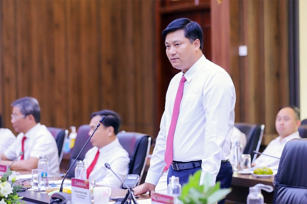 Agribank khẳng định kênh dẫn vốn chính cho phát triển “tam nông”