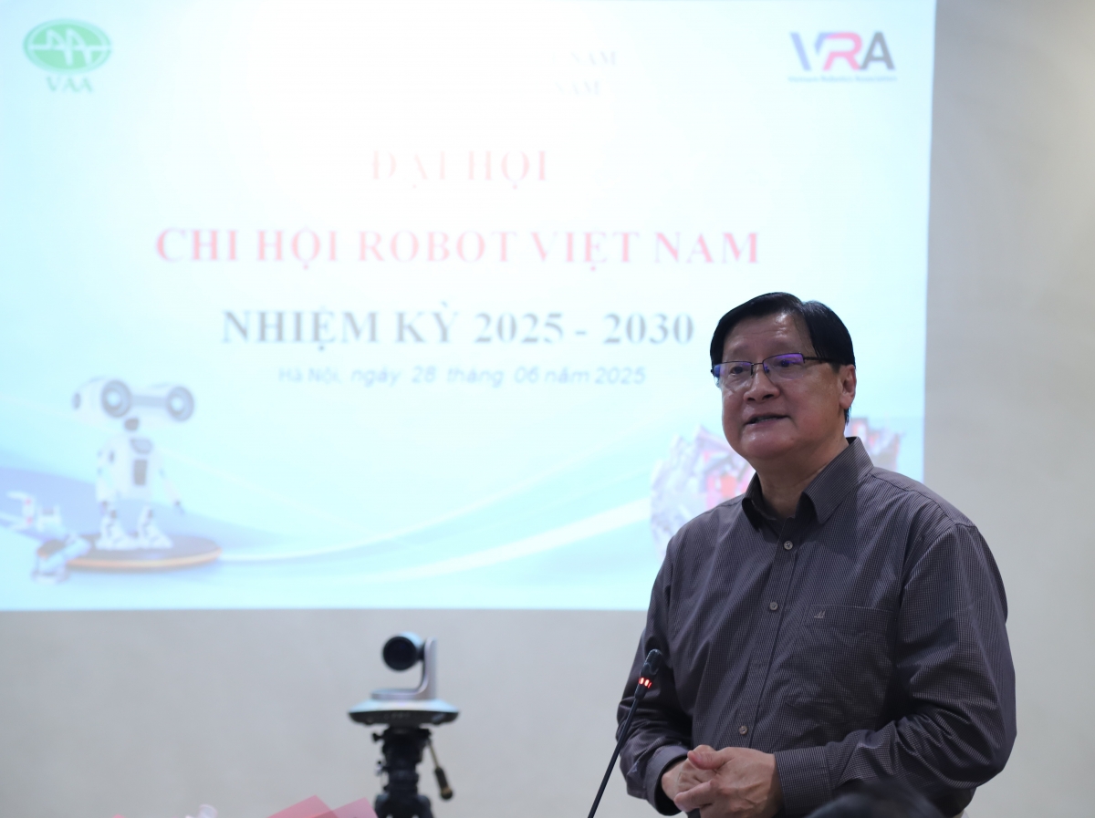 Chi hội Robot Việt Nam ra đời thúc đẩy sự phát triển của sản phẩm công nghệ chiến lược