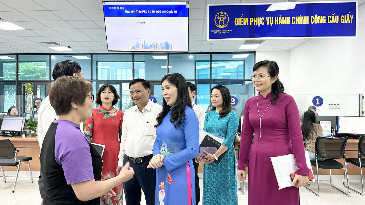 Ngày đầu vận hành chính quyền 2 cấp tại Hà Nội: Bảo đảm bộ máy mới vận hành thông suốt