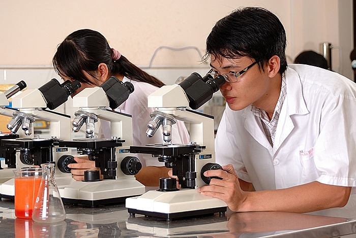 Ủy ban Thường vụ Quốc hội bàn giải pháp phát triển nhân lực khoa học công nghệ, AI và CNTT