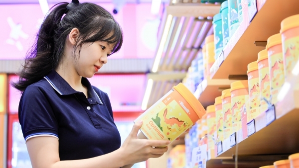 Đột phá dinh dưỡng 6 HMO từ Vinamilk Optimum liên tiếp tạo ấn tượng tại sân chơi quốc tế