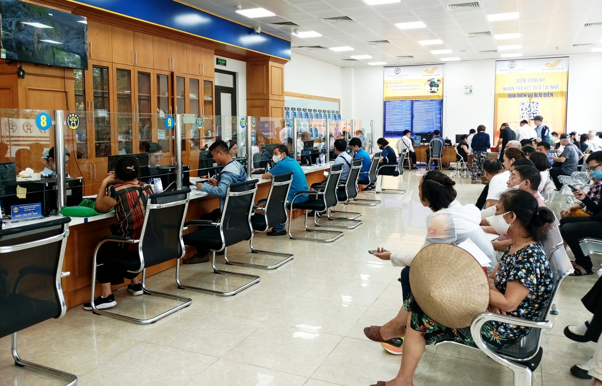 Ghi nhận ngày đầu triển khai tiện ích dịch vụ công trên địa bàn Hà Nội